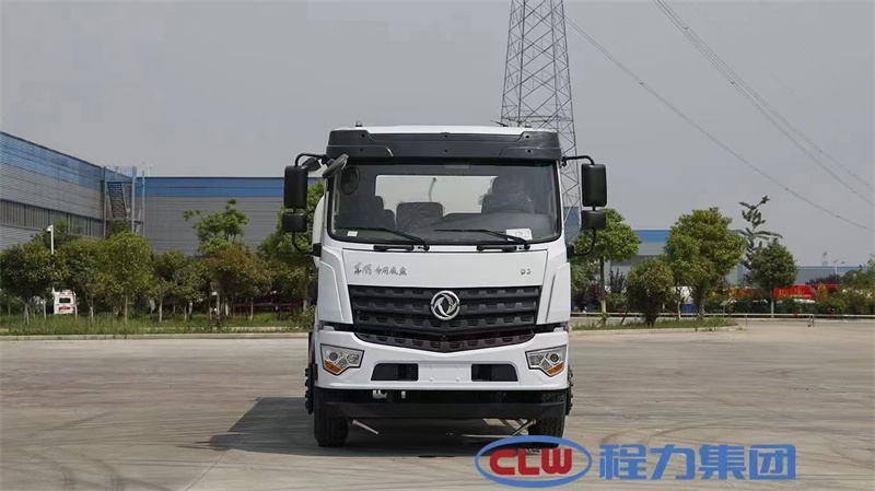 國(guó)六20立方東風(fēng)專(zhuān)底后雙橋 灑水車(chē)