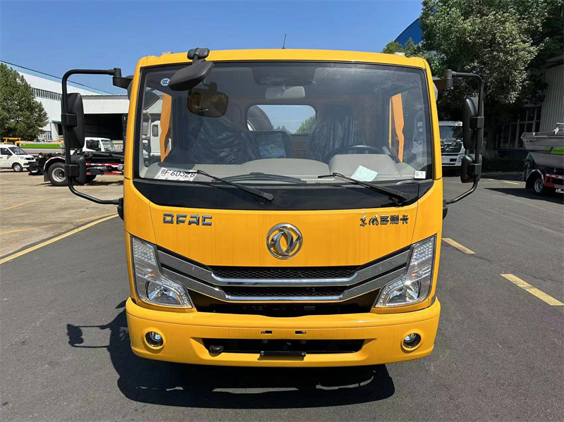 東風(fēng)D6重載型藍(lán)牌清障車(chē)